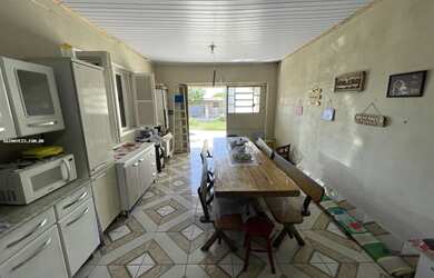 Imagem 6: Casa 3 dormitórios para Venda em Cidreira, CENTRO, 3 dormitórios, 2 banheiros, 2 vagas