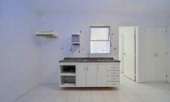 Imagem 2: Versátil em Rua bem localizada em Moema Pássaros