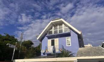 Imagem: Casa averbada de 3 andares na praia de Cabeçudas