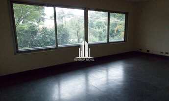 Imagem 6: Casa a venda no Jardim Guedala com 4 Quartos e 4 banheiros em 670 m²