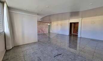 Imagem 3: Apto. com 290m², 4 quartos, sala com 55m² para 2 ambientes ou mais, 3 vagas, lazer complet