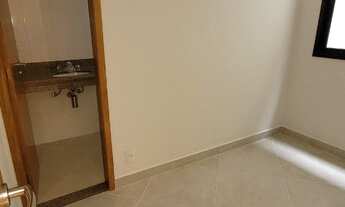 Imagem 6: Casa de condomínio para venda possui 240 metros quadrados com 4 quartos