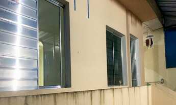 Imagem 7: Casa com 2 dormitórios....Sala....Cozinha....Banheiro e Lavanderia