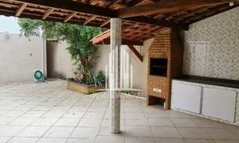 Imagem 4: Este sobrado irá te surpreender com o espaço gourmet. Seja para um almoço no domingo, um c