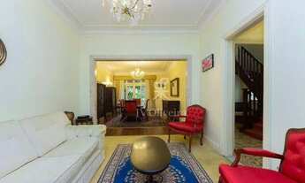 Imagem 5: Casa à Venda Próxima à Avenida Paulista: Versatilidade e Conforto em uma Localização Privi