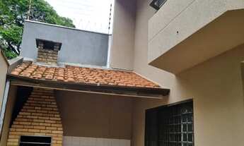 Imagem 3: Sobrado à venda, com ótima localização (50 metros da Avenida Cerro Azul)