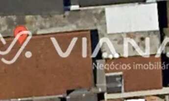 Imagem: Terreno com Casa Comercial à Venda no Bairro