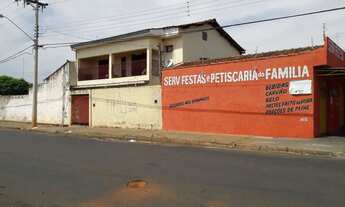 Imagem 3: Vendo ou alugo sobrado com salões comerciais no solo sagrado