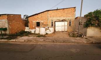 Imagem: Vendo um lote com casa inacabada na rua