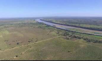 Imagem 5: FAZENDA EM BURITIZEIRO MG NA BEIRA DO RIO SÃO FRANCISCO FORMADA E COM DOIS PIVÔS