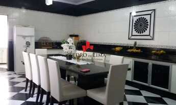 Imagem: Prédio comercial com 5 dormitórios sendo