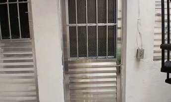 Imagem 3: Quarto e Cozinha Ideal para Mulheres - Segurança, Silêncio e Fácil Acesso ao Metrô