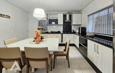 Imagem 5: Casa com 3 domritórios à venda por R$ 710.000,00 - Bairro Garcia - Blumenau/SC