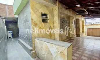 Imagem 3: Casa Ampla à Venda no Bairro Rio Branco 3 Quartos, Garagem para 4 Veículos e Excelente Lo