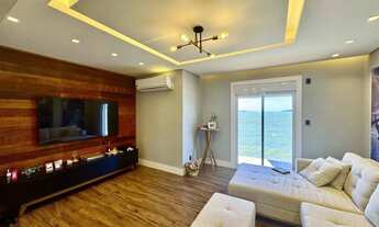 Imagem 2: Casa com 4 Quartos e 5 banheiros à Venda, 326 m² com Vista Mar - Balneário do Estreito-Fpl