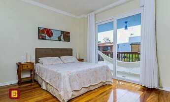 Imagem 3: Casa à venda com 363 m² de área privativa no Morro das Pedras em Florianópolis SC