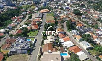 Imagem 5: Casa de Alvenaria - Venda - 03 dormitórios - 262m2 - Semi Mobiliado - Rua Eufrasia Tomio