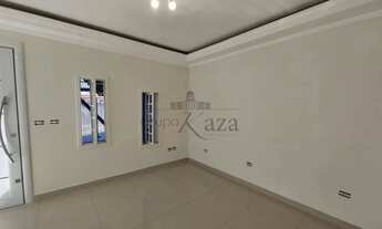 Imagem 2: Oportunidade - Casa Sobrado - Jardim Ismênia - 4 Dormitórios - 250m²