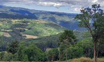 Imagem 7: Linda área rural, com maravilhosa e deslumbrante vista Panorâmica para o vale e montanhas
