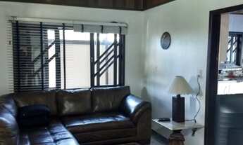 Imagem 7: Sobrado para venda possui 180 metros quadrados com 5 quartos em Centro - Penha - SC