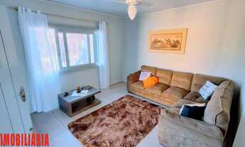 Imagem 7: Excelente residência com piscina a poucos metros do mar ! REF: M 1019