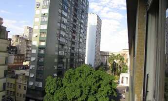 Imagem 3: Apartamento para aluguel tem 220 metros quadrados com 2 quartos