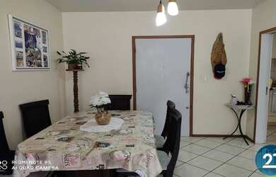 Imagem 2: FLORIANÓPOLIS - Apartamento Padrão - COQUEIROS
