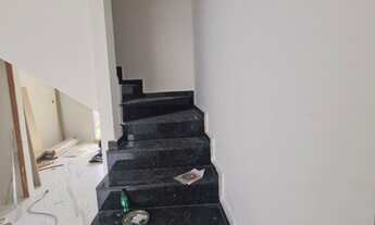 Imagem 6: Ótima Casa com 2 suítes, quintal e vaga para 2 carros pequenos