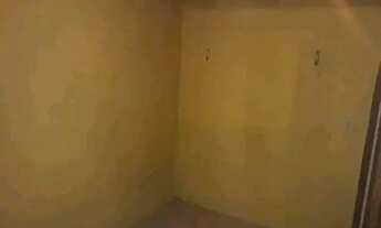 Imagem 4: ALUGO UMA CASA Casa com 2 dormitórios