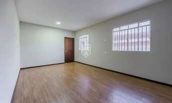 Imagem 7: Casa comercial no Ahú com 7 salas e 5 vagas