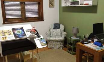 Imagem 2: Casa linear toda reformada próxima da Vila Saint Gallen no bairro do Alto - Teresópolis