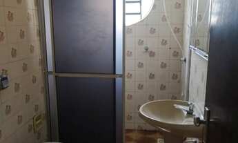 Imagem 4: Locação de Casa com 4 dormitórios bairro Glória - R$ 2.580/mês - Joinville / SC