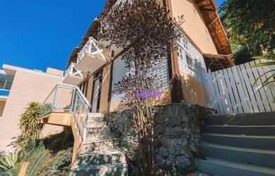 Imagem 2: Casa com 3 dormitórios à venda, 380 m² por R$ 980.000,00 - Piratininga - Niterói/RJ