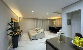 Imagem 3: Imóvel para aluguel e venda possui 215 metros quadrados com 4 quartos