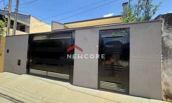 Imagem: Sobrado em Avenida Georgina Porfírio Valente