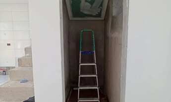 Imagem 7: Sobrado para venda possui 185 metros quadrados com 3 quartos no bairro Hauer - Curitiba