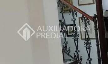 Imagem 7: Residência com 4 dorm sendo 1 suíte, edícula com área gourmet, 5 vagas