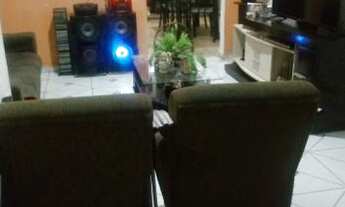 Imagem 2: Aluga-se uma casa no Gervásio Maia .988673532