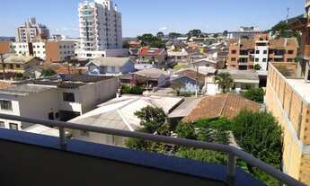 Imagem 3: Lindo Apto, 2 Dormitórios, Garagem, Sacada, Ótima localização no Centro