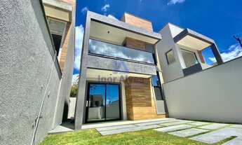 Imagem: Duplex com 3 suítes em rua privativa em