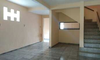 Imagem 7: CASA GRANDE E BOA, para alugar logo. Precinho de apt. P