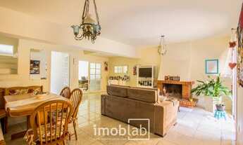 Imagem 2: Casa Zona Central, com sacada, lareira e peças amplas. - Próx Mc Donald's