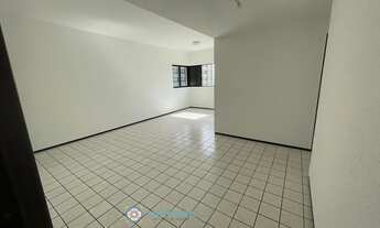 Imagem 4: Apartamento na 1a Quadra da Praia de Ponta Verde com 3 quartos