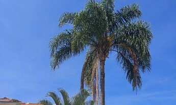 Imagem 4: Casa de condomínio para venda possui 230 metros quadrados com 4 quartos