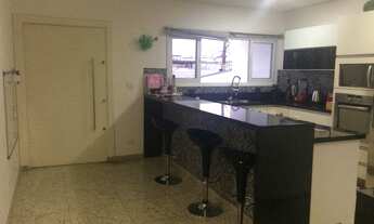 Imagem 5: Sobrado 362 m² 4 suítes sendo 1 Master com closet e banheira, 6 vagas, Bairro Cerâmica, SC