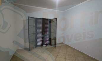 Imagem 3: Casa em Condomínio com 3 quartos para alugar por R$ 3600.00, 240.00 m2 - JARDIM PARQUE AVE