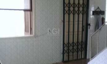 Imagem 4: Casa de 4 dormitórios na Av. Teresópolis bairro Teresópolis