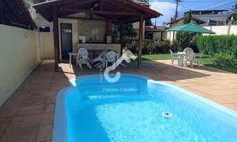 Imagem 2: ESTRADA DO COCO, Abrantes. Duplex com 3 quartos sendo 1 suíte, dependência. 105m² de área