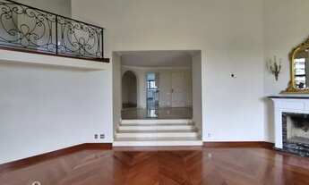 Imagem 2: Apartamento para aluguel e venda possui 296 metros quadrados com 4 quartos