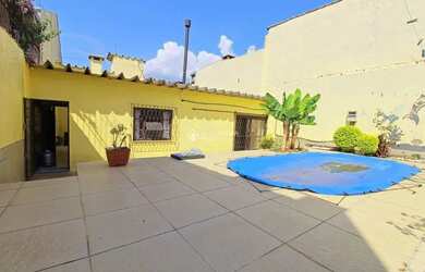 Imagem 5: Casa para venda tem 246 metros quadrados com 3 quartos em Vila João Pessoa - Porto Alegre